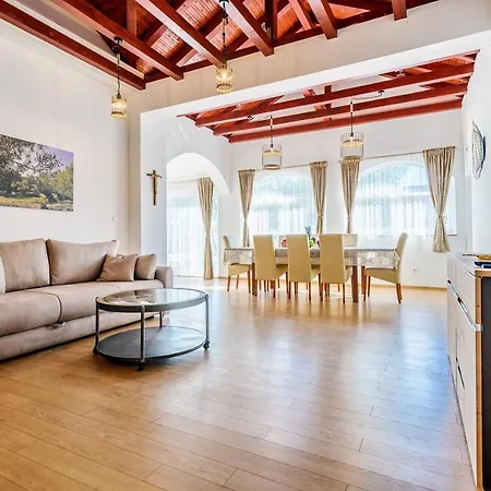 Pacis Villa Benkovac